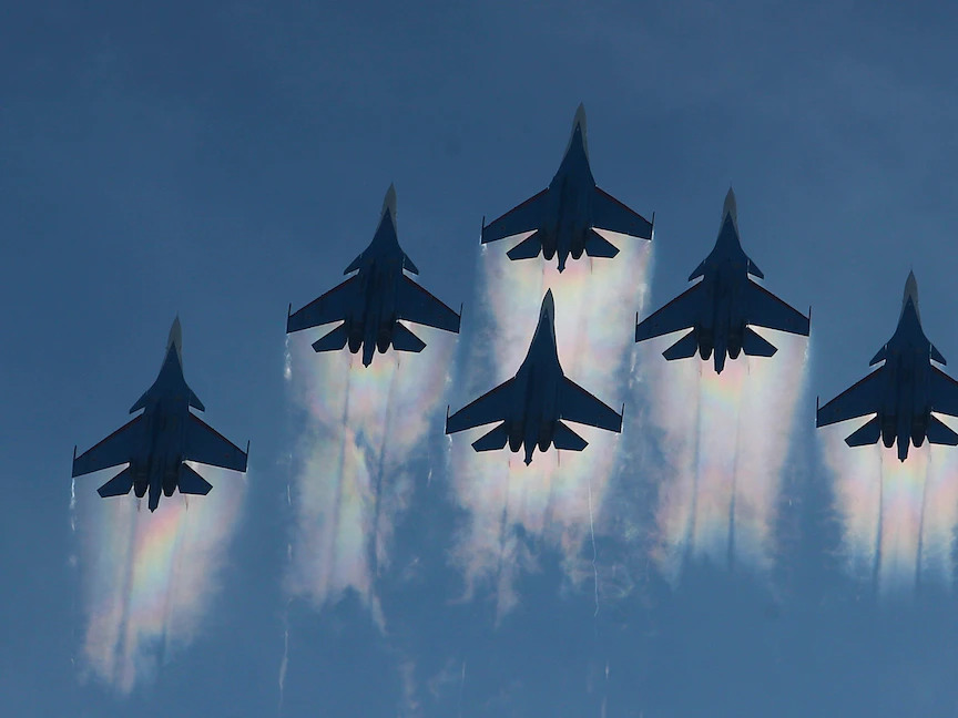 مقاتلات روسية من طراز "سوخوي سو-30" خلال "المنتدى العسكري التقني الدولي آرميا-2020" في قاعدة كوبينكا الجوية في منطقة موسكو، 25 أغسطس 2020 - REUTERS