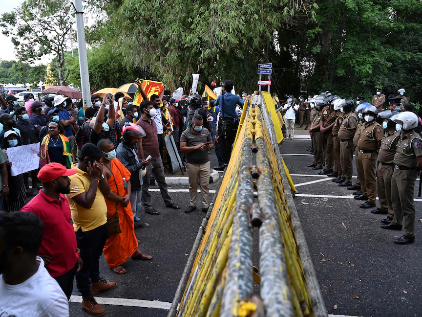 رغم الاحتجاجات المستمرة.. رئيس سريلانكا "لن يستقيل"