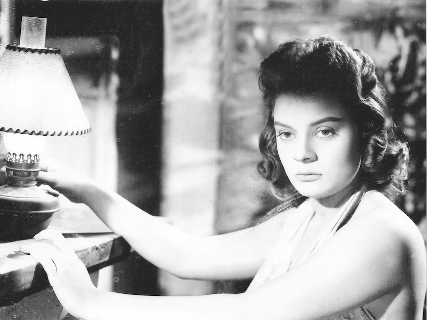 مذكرات نادية لطفي (3): بسبب اسمي أقام إحسان عبد القدوس دعوى قضائية ضدي 