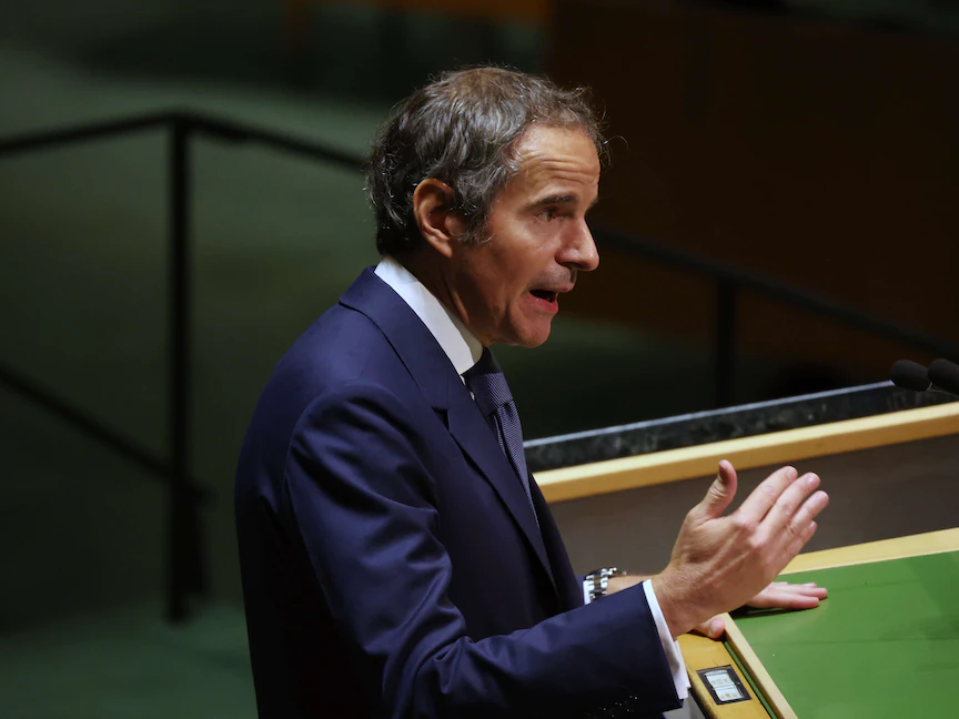 المدير العام للوكالة الدولية للطاقة الذرية رافائيل جروسي يتحدث خلال المؤتمر الاستعراضي العاشر لمعاهدة عدم الانتشار النووي بمقر الأمم المتحدة في نيويورك- 1 أغسطس 2022. - AFP