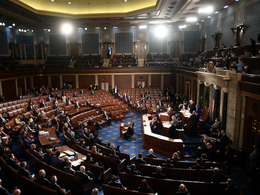 جلسة مشتركة لمجلسي الشيوخ والنواب الأميركيين للتصديق على نتائج انتخابات 2020 - REUTERS
