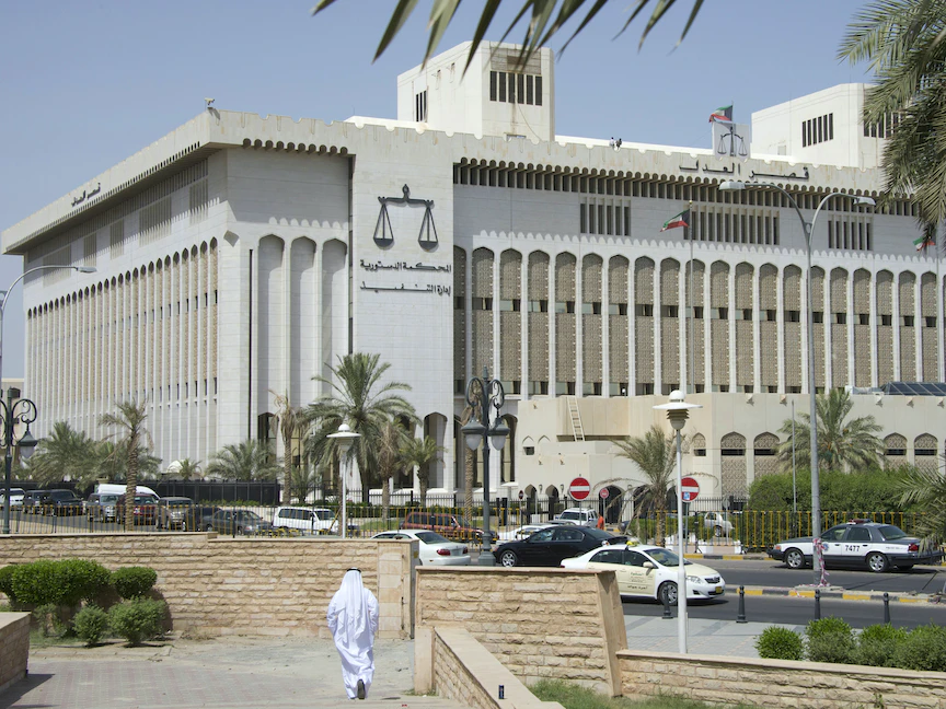 الكويت.. عزل وحبس 6 قضاة في قضية فساد