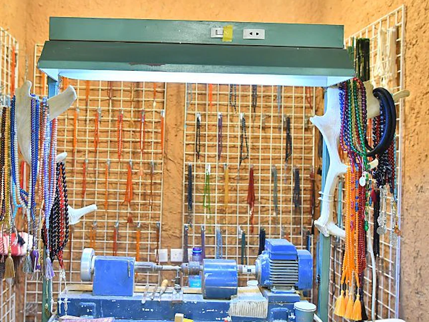 ركن صناعة السبحة في بيت حائل التراثي بمنطقة حائل السعودية - واس