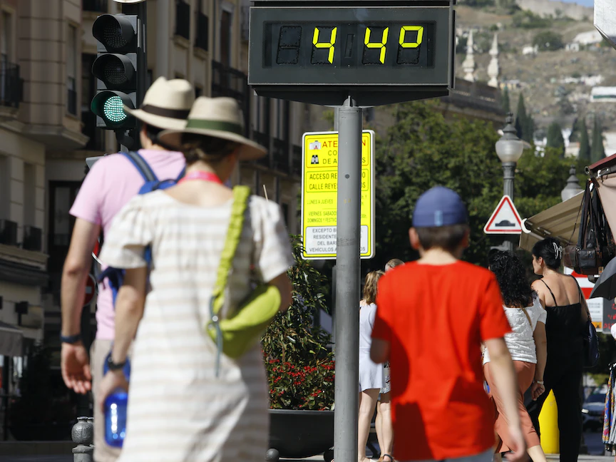 إسبانيا تسجل درجات حرارة تجاوزت 40 درجة مئوية. 14 يوليو 2023 - Anadolu Agency via AFP
