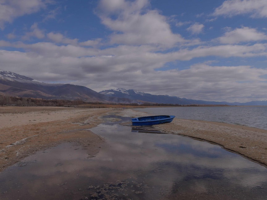 تغير المناخ يهدد أقدم بحيرات أوروبا    