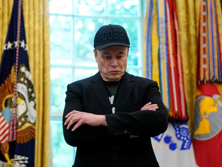 إيلون ماسك في المكتب البيضاوي خلال مؤتمر صحافي مع الرئيس الأميركي دونالد ترمب في البيت الأبيض. 30 مايو 2025 - reuters