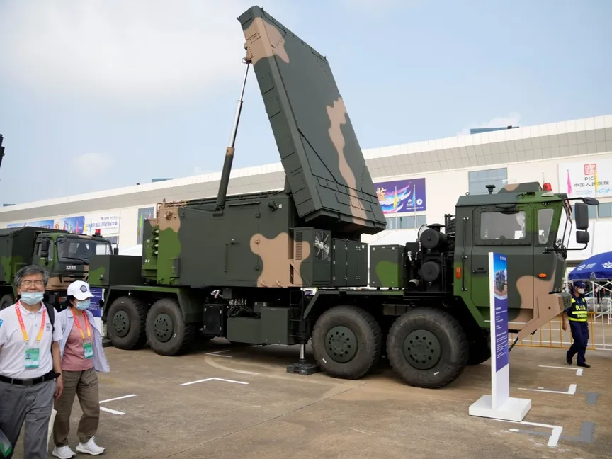 نظام الدفاع الجوي والصاروخي HQ-9BE في معرض الصين الدولي للطيران والفضاء في تشوهاي بالصين. 29 سبتمبر 2021 - reuters