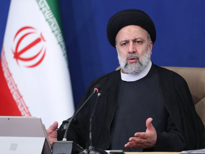 الرئيس الإيراني إبراهيم رئيسي في أول اجتماع مع أعضاء الحكومة الجديدة، 26 أغسطس 2021. - AFP