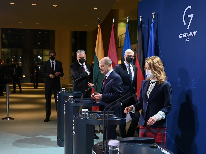 الأزمة الأوكرانية محور محادثات هاتفية مرتقبة بين 9 زعماء غربيين