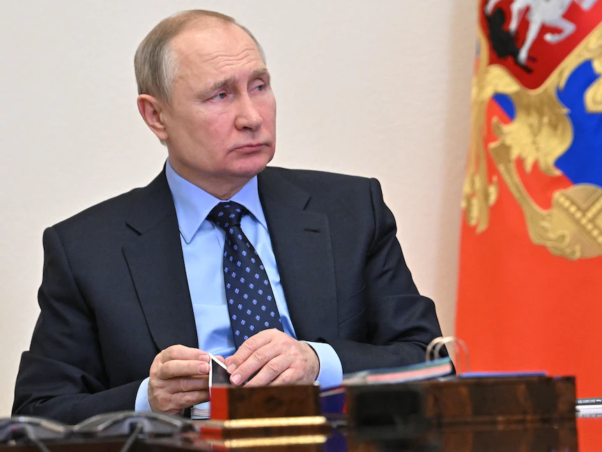 الرئيس الروسي فلاديمير بوتين خلال اجتماع مع قضاة محاكم التحكيم الروسية ومحاكم الاختصاص العام في نوفو أوجاريوفو - 9 فبراير 2022. - AFP