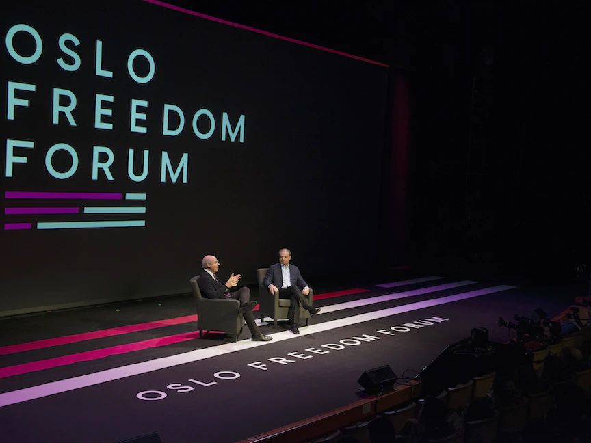 جانب من فعاليات دورة سابقة لمنتدى أسلو - oslofreedomforum.com