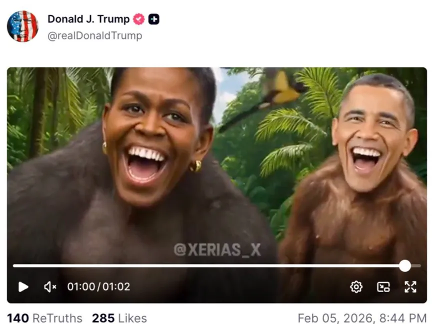 صورة من مقطع فيديو نشره الرئيس الأميركي دونالد ترمب يظهر الرئيس السابق باراك أوباما وزوجته ميشيل على هيئة قردة