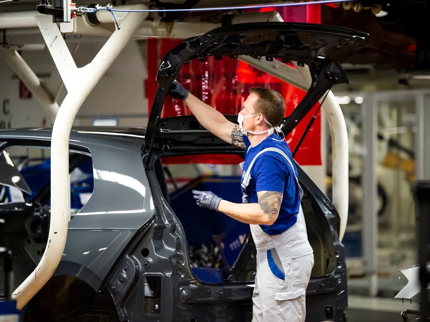 برنامج إنقاذ ألماني لإنعاش صناعة السيارات