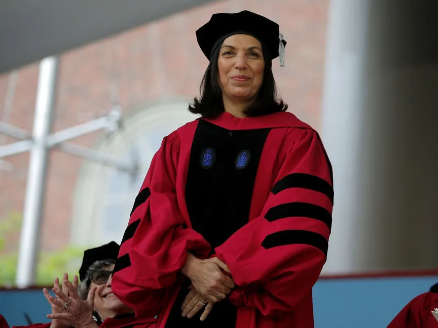 في جامعة هارفارد الأميركية هدى الزغبي تستعد للحصول على درجة الدكتوراه في العلوم - 2017 - REUTERS