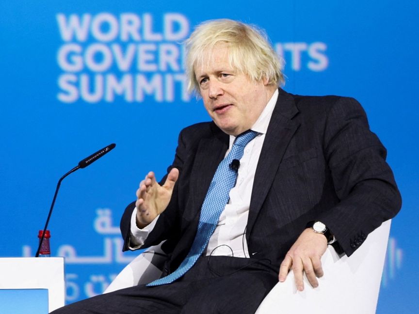 جونسون ينتقد تردد الأوروبيين في دعم خطة ترمب بشأن أوكرانيا: تحلوا بـ"الشجاعة"