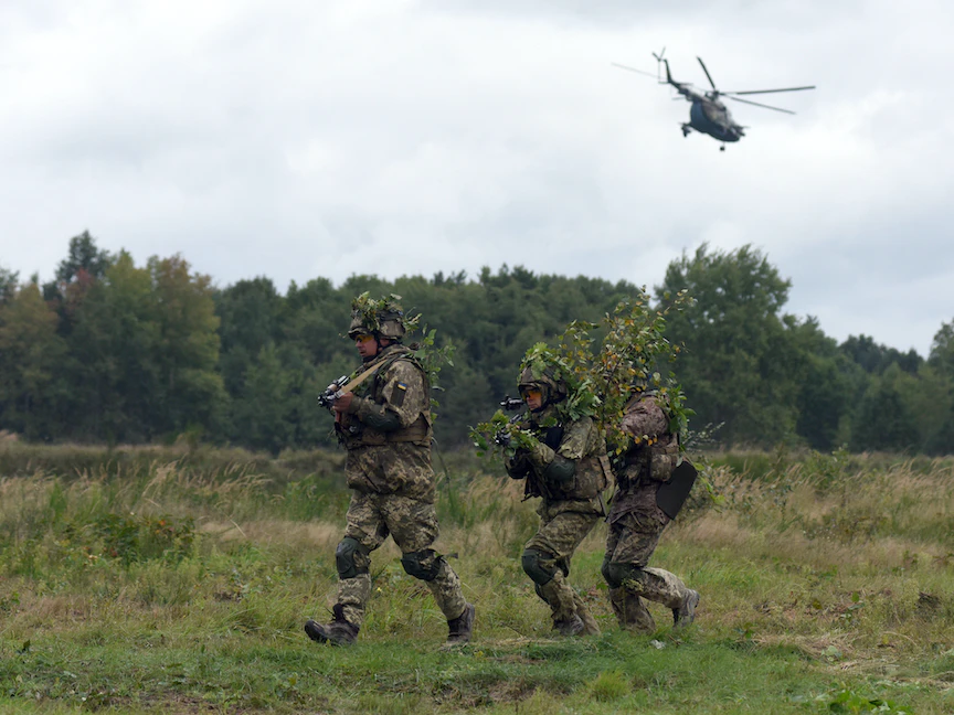 الناتو: إجراءاتنا دفاعية ومنفتحون على الحوار مع روسيا