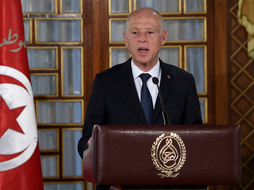 الرئيس التونسي قيس سعيد يلقي كلمة في حفل أداء اليمين في قصر قرطاج خارج العاصمة تونس. 27 فبراير 2020 - REUTERS