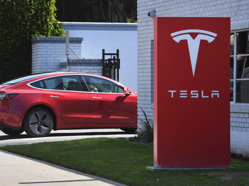 سيارة تيسلا - AFP