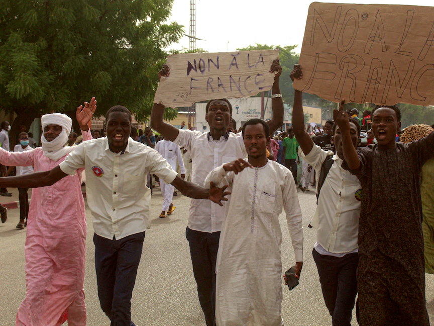 تشاد توقف مسؤولاً سادساً في المعارضة إثر تظاهرة مناهضة لفرنسا
