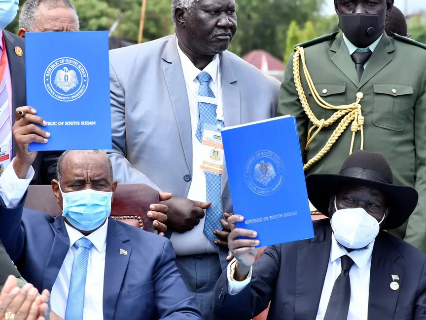 قادة السودان وجنوب السودان يحتفلون بتوقيع اتفاق السلام في جوبا - REUTERS