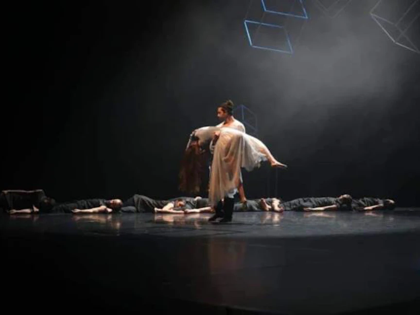 جانب من العرض المسرحي روميو وجولييت - وكالة الانباء التونسية