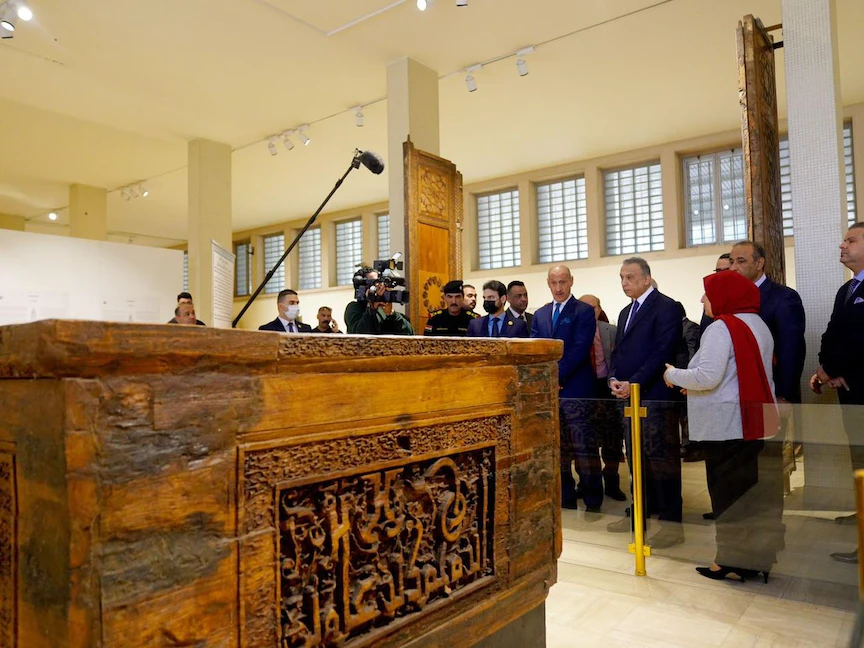 رئيس الوزراء العراقي مصطفى الكاظمي خلال افتتاح المتحف الوطني العراقي في بغداد - 06 مارس 2022 - Facebook@raqiPMO