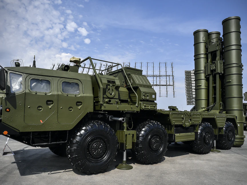 منظومة "إس-400" الروسية خلال معرض خارج موسكو - 22 أغسطس 2017 - AFP