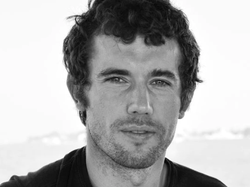 سقوط مخرج أفلام وثائقية ليتواني بمدينة ماريوبل