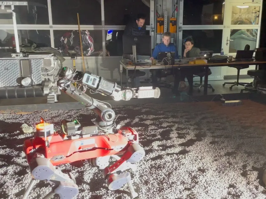 الروبوت "أنيمال" خلال اختبارات في جامعة بازل السويسرية - https://www.researchgate.net/profile/Tomaso-Bontognali