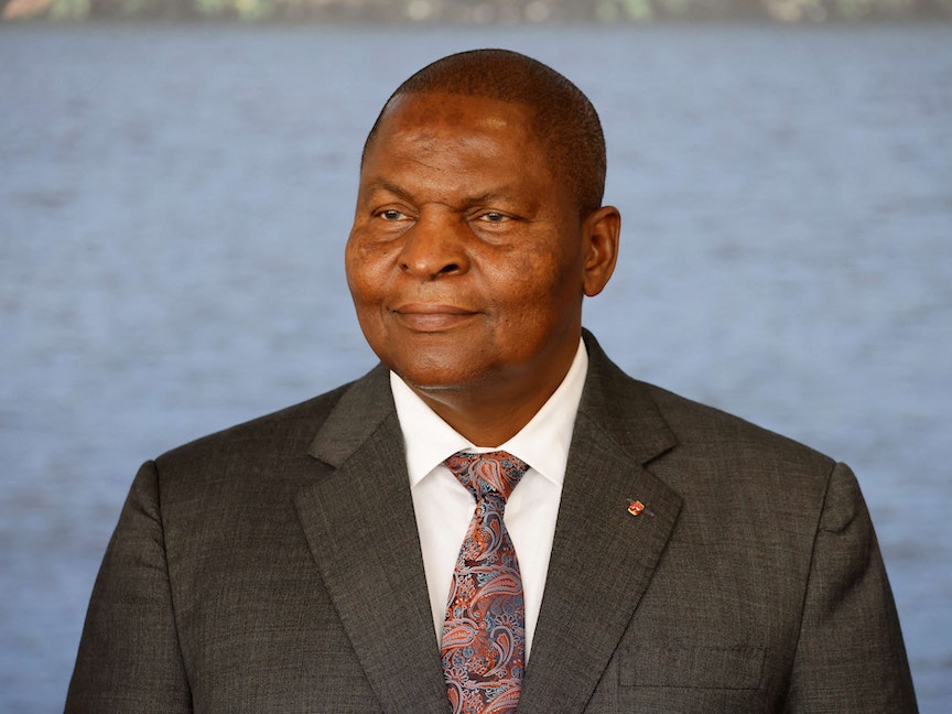 رئيس إفريقيا الوسطى يتهم الغرب بعرقلة التنمية في بلاده