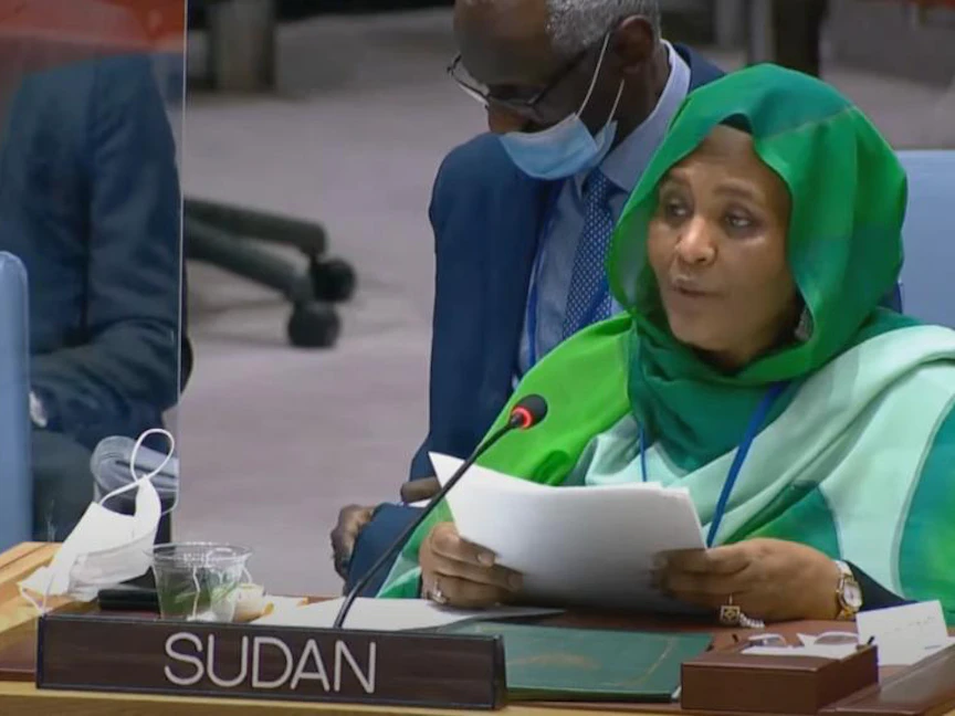 وزيرة الخارجية السودانية مريم الصادق المهدي خلال خطابها أمام جلسة مجلس الأمن المنعقدة لبحث أزمة سد النهضة، 8 يوليو 2021 - وكالة الأنباء السودانية (سونا)
