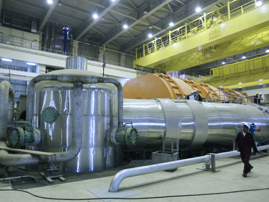 أحد المفاعلات النووية داخل محطة بوشهر للطاقة النووية جنوبي إيران - 26 أكتوبر 2010 - AFP