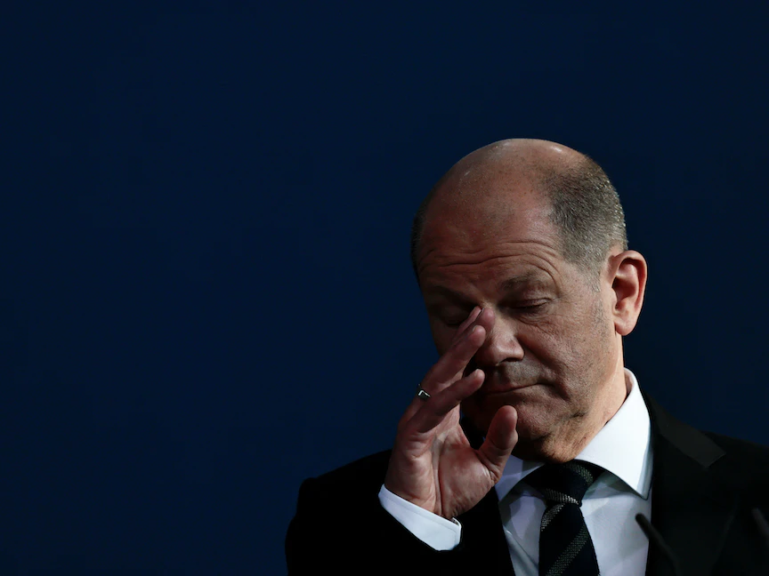 المستشار الألماني أولاف شولتز خلال مؤتمر صحافي مع رئيس الوزراء التشيكي بيتر فيالا في مقر المستشارية ببرلين - 5 مايو 2022 - REUTERS