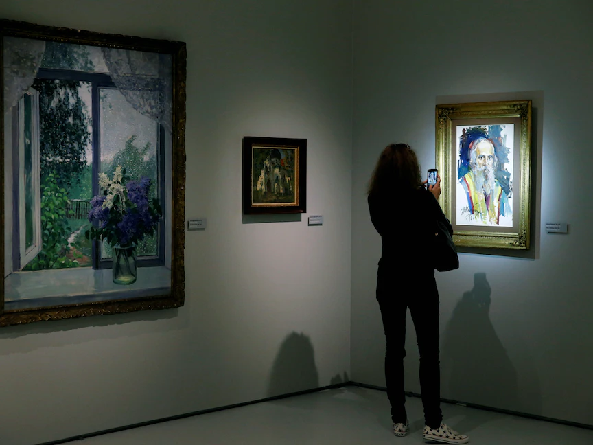 روسيا تسترد أعمالاً فنية صادرتها فنلندا لدى عبورها أراضيها