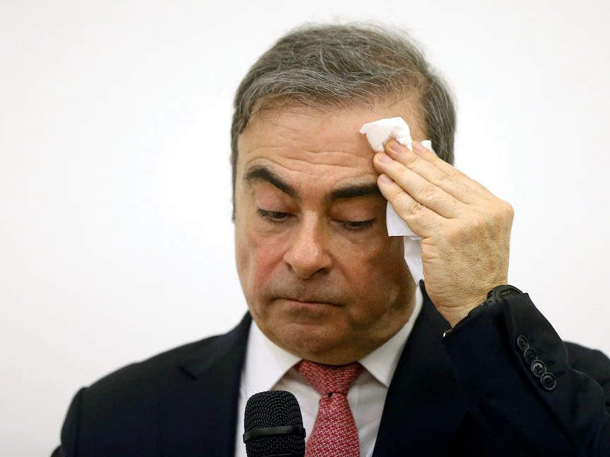 كارلوس غصن خلال حضوره مؤتمراً صحفياً في نقابة الصحفيين اللبنانيين في بيروت - REUTERS