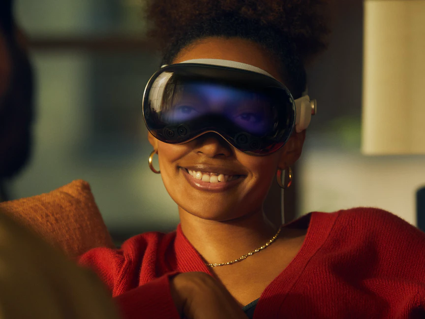 استعراض تقنية EyeSight في نظارة أبل الجديدة "فيجين برو" - Apple