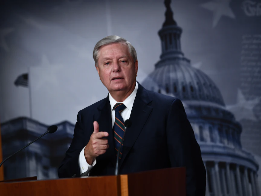 ليندسي غراهام السيناتور الجمهوري المقرب من دونالد ترمب - AFP