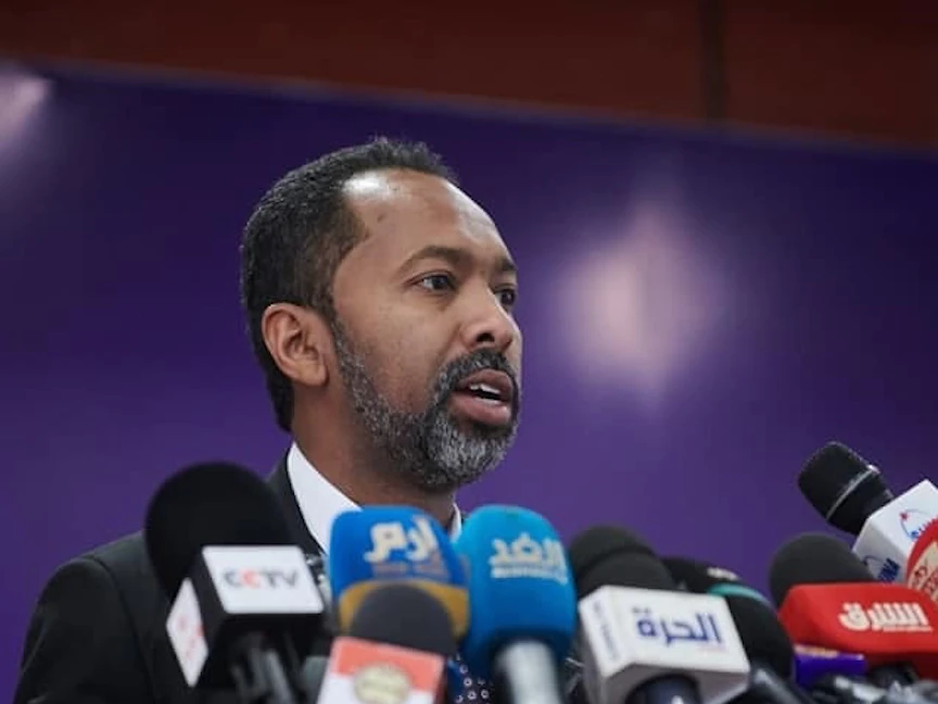 وزير شؤون مجلس الوزراء السوداني السابق خالد عمر يوسف ضمن المفرج عنهم - facebook.com/KHOYousif