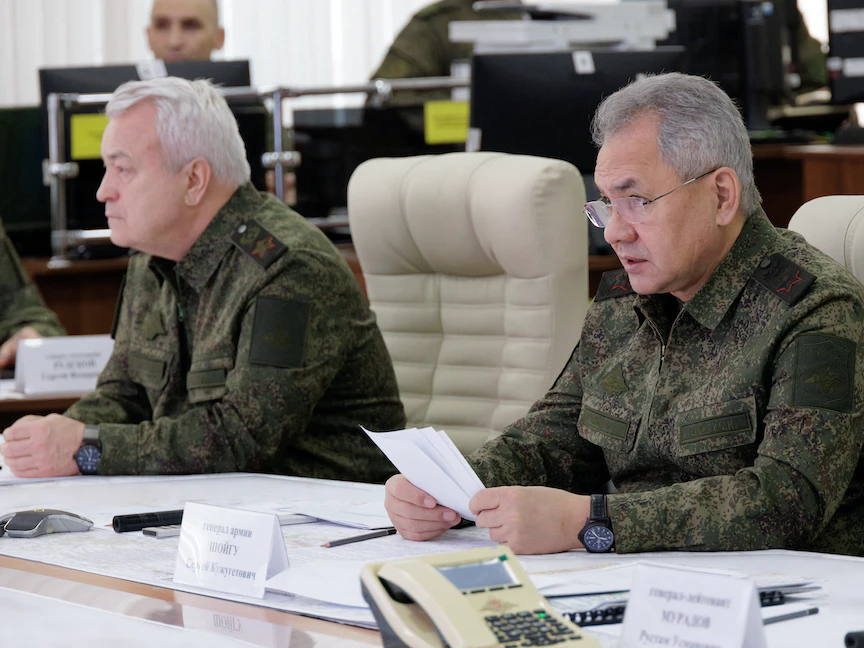 وزير الدفاع الروسي سيرجي شويجو في مقر المجموعة العسكرية الشرقية للقوات الروسية- 17 يناير 2023. - via REUTERS