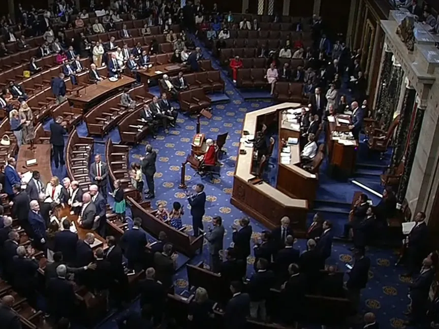 صورة من مقطع فيديو لجلسة مجلس النواب الأميركي للتصويت على مشروع قانون الإنفاق والضرائب. 3 يوليو 2025 - Reuters