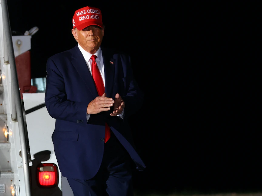 الرئيس الأميركي السابق دونالد ترمب خلال تجمع انتخابي في ولاية بنسلفانيا الأميركية- 05 نوفمبر 2022 - REUTERS