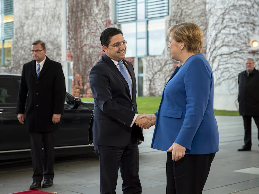 المستشارة الألمانية أنغيلا ميركل تستقبل وزير الخارجية المغربي ناصر بوريطة خلال قمة الدمج مع إفريقيا في 2019. - NurPhoto via Getty Images