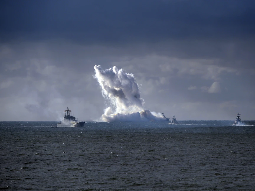 موسكو تلوح بنشر "النووي" في البلطيق لقطع طريق "الناتو"