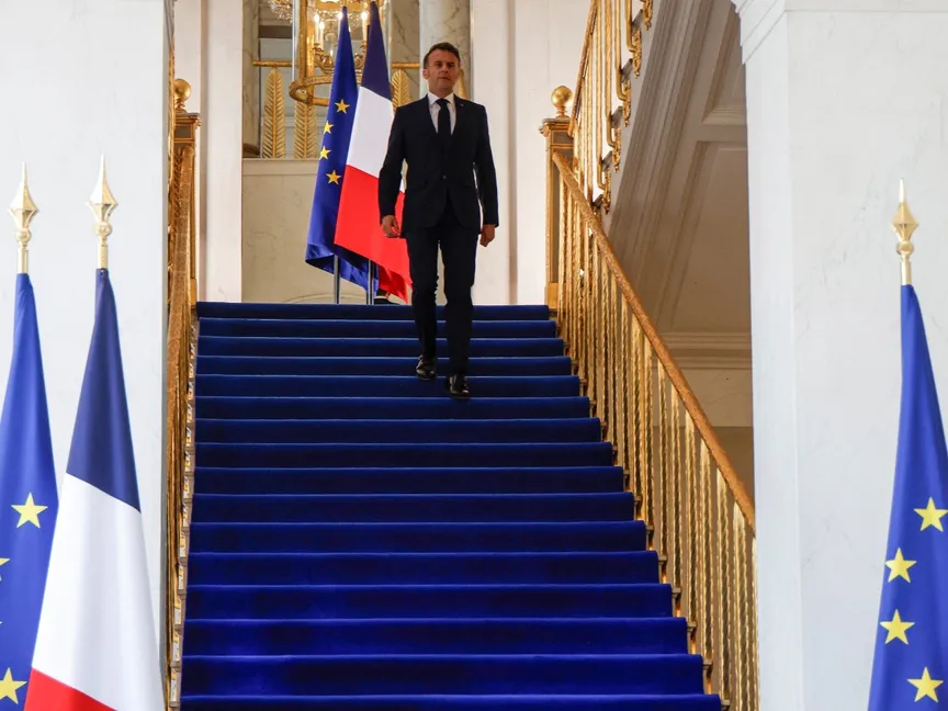 "حرب العقول".. ماكرون يستقطب الباحثين من أميركا وسط تضييق ترمب