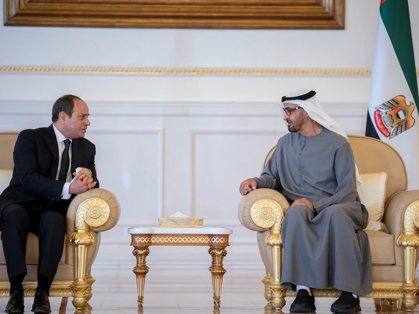 رئيس الإمارات وحاكم أبوظبي الشيخ محمد بن زايد آل نهيان يستقبل الرئيس المصري عبد الفتاح السيسي، أبوظبي، الإمارات - 14 مايو 2022 - VIA REUTERS