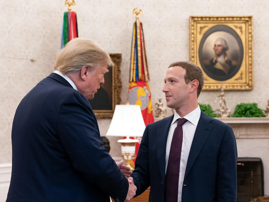 الرئيس الأميركي السابق دونالد ترمب يستقبل الرئيس التنفيذي لفيسبوك مارك زوكربيرغ في البيت الأبيض - 19 سبتمبر 2019 - Facebook@DonaldTrump