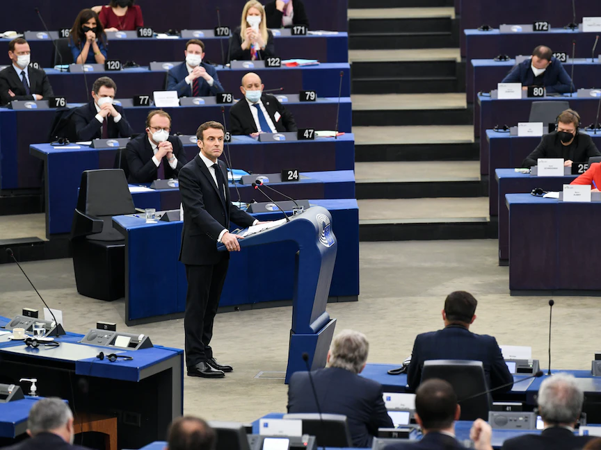الرئيس الفرنسي إيمانويل ماكرون يلقي كلمة في البرلمان الأوروبي في ستراسبورج بفرنسا- 19 يناير 2022 - REUTERS