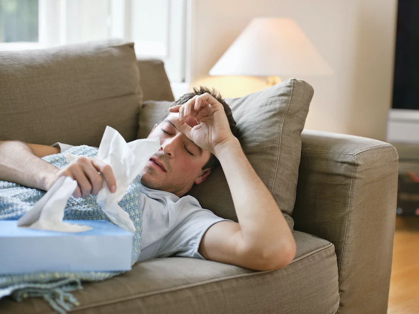 يصاب بعض الناس بآلام عضلية وحمى ليوم أو يومين بعد أخذ لقاح الإنفلونزا - Getty