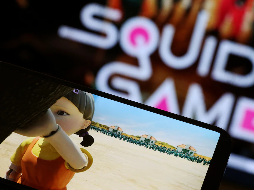 لقطة من مسلسل Squid Game على شاشة آيباد - REUTERS