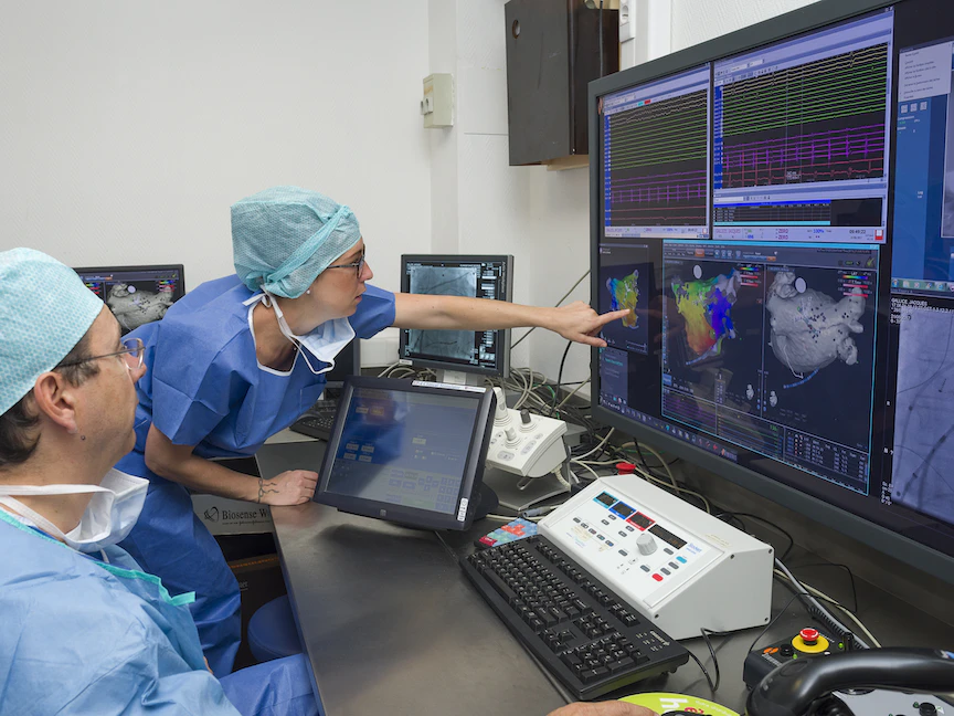 يمكن أن يؤدي تسرّع القلب إلى تعطيل وظائف القلب الطبيعية - Universal Images Group via Getty